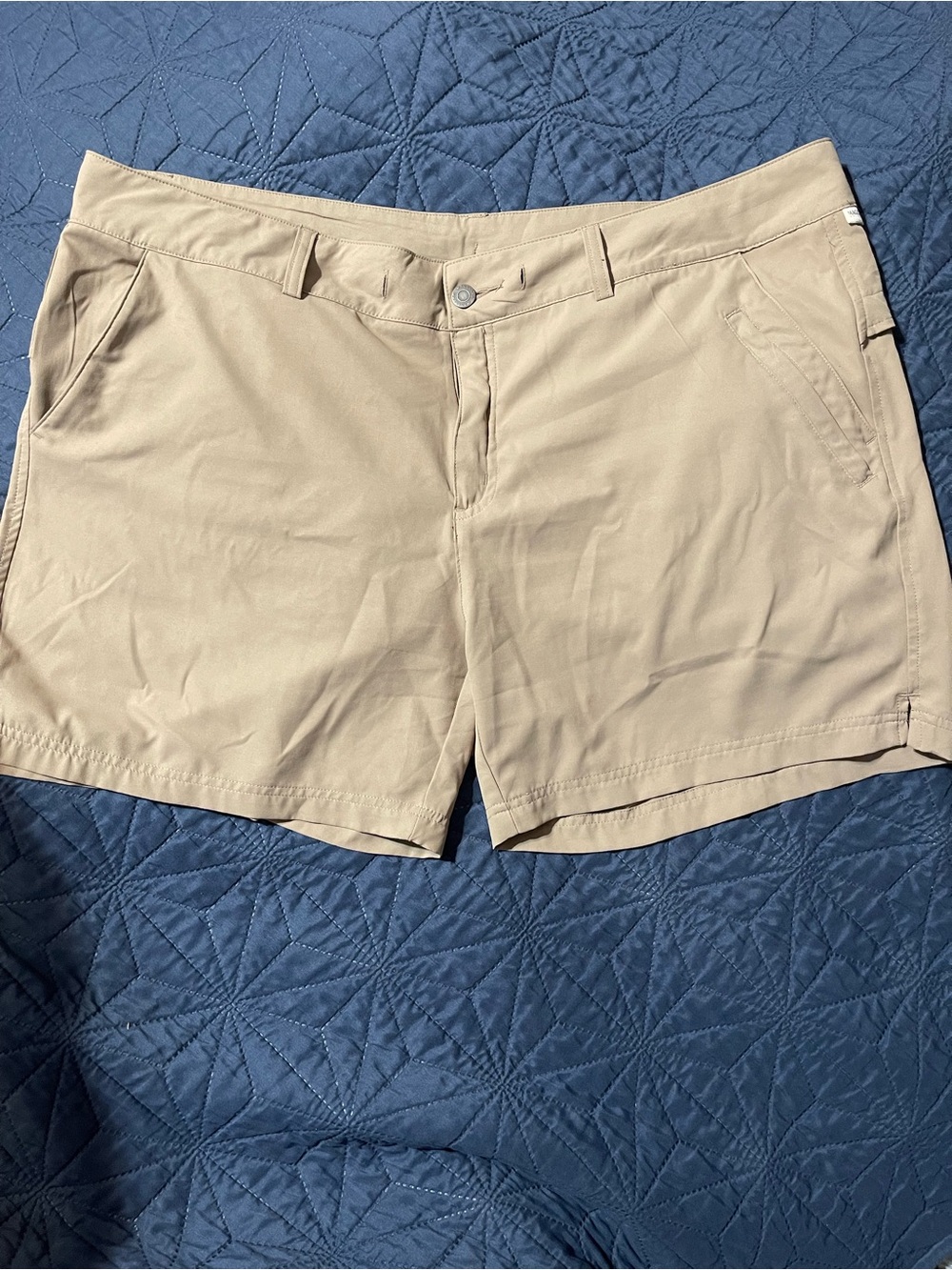 Magellan Outdoors Khaki Women's Bermuda Shorts